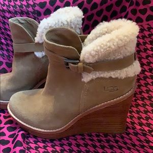 Ugg wedge booties